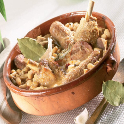 Le Cassoulet au Confit de Canard et à la Saucisse de Toulouse 