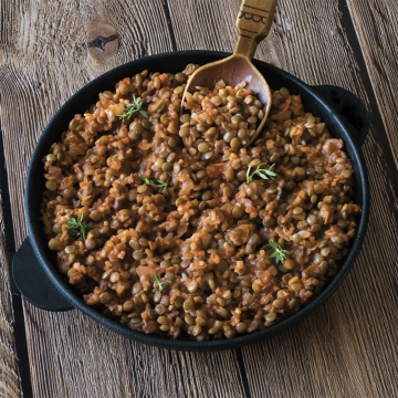 Les Lentilles Vertes du Puy Cuisinées au Jambon Sec du Périgord