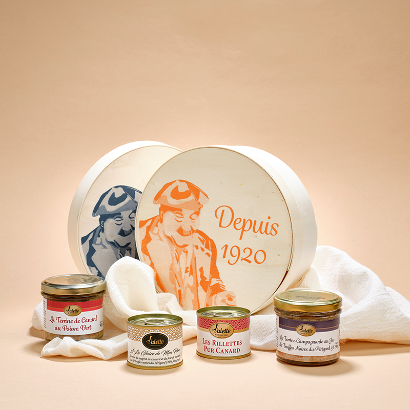 Bôite Ronde en Bois avec Couvercle "Adrien depuis 1920"