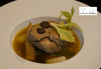 Pot au feu de foie gras d'oie aux truffes noires