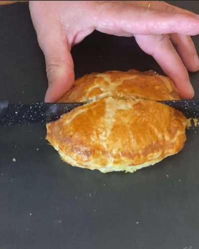 Recette Chausson au Foie Gras et Confit d'oignon au Monbazillac