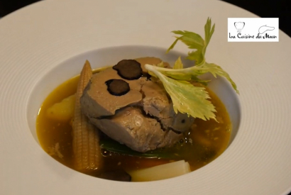 Pot au feu de foie gras d'oie aux truffes noires